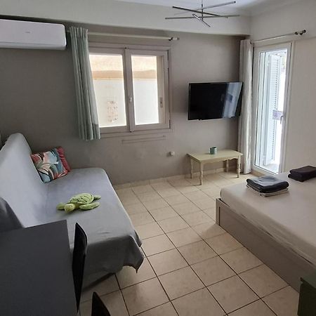 Honeybee4 - Cozy Studio Close To The Port, Airport & Athens Rafina  Ngoại thất bức ảnh