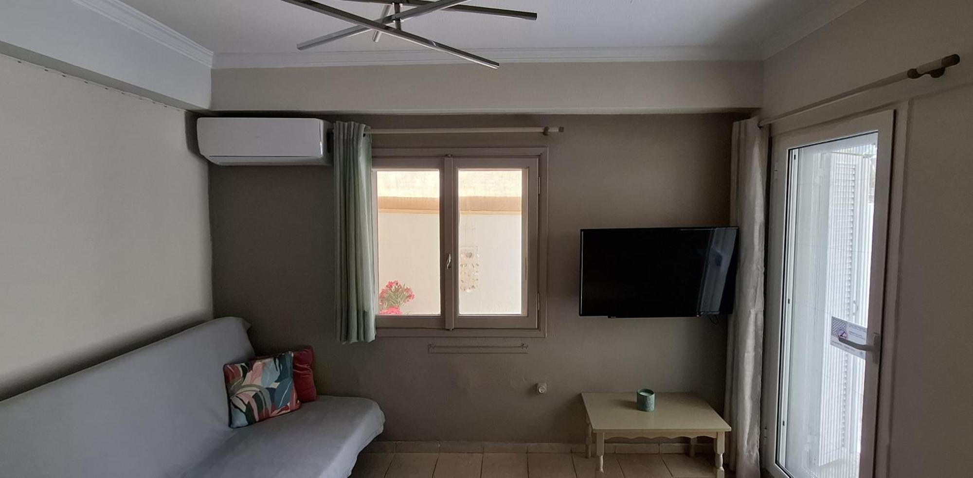 Honeybee4 - Cozy Studio Close To The Port, Airport & Athens Rafina  Ngoại thất bức ảnh