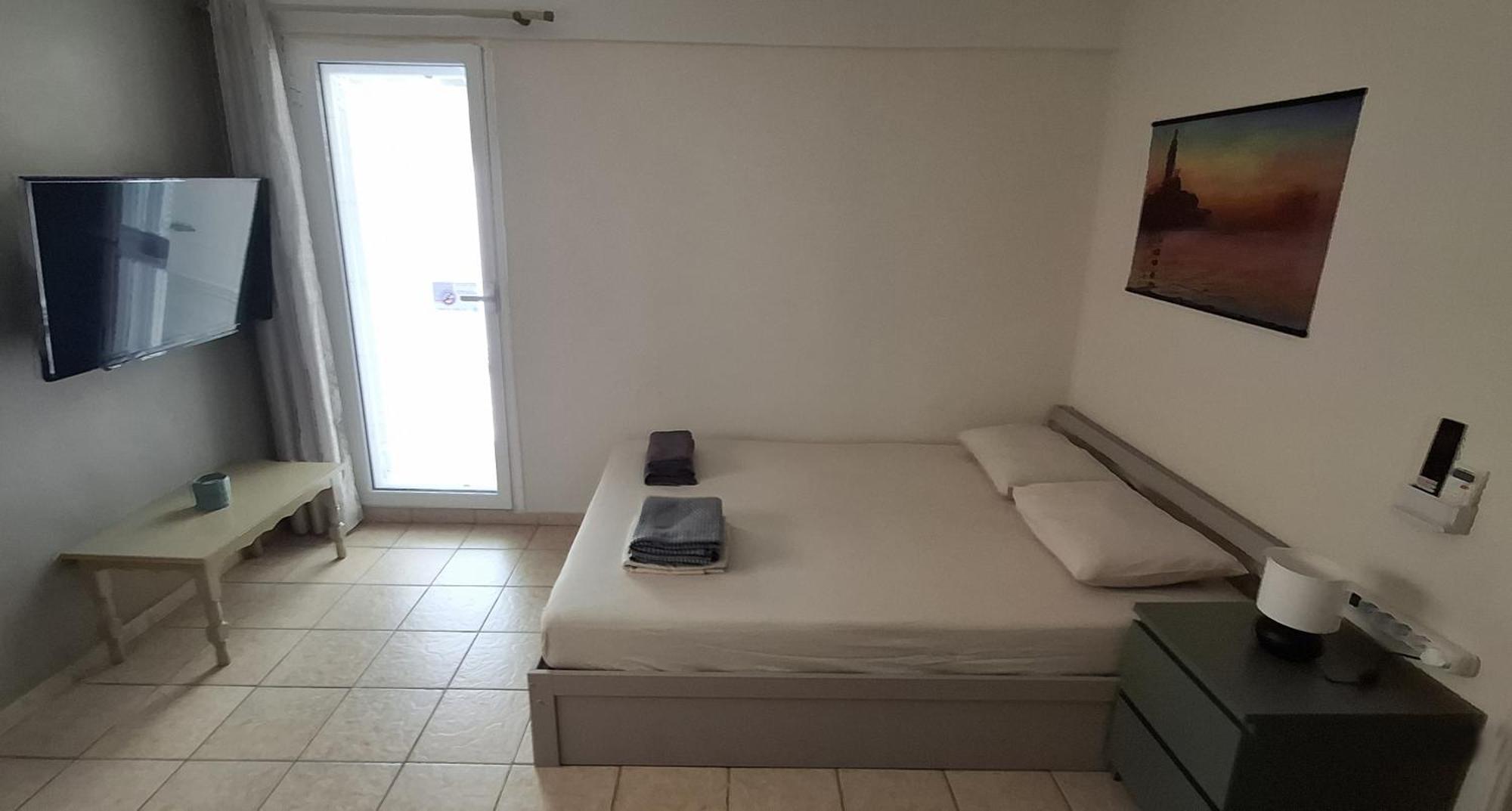 Honeybee4 - Cozy Studio Close To The Port, Airport & Athens Rafina  Ngoại thất bức ảnh